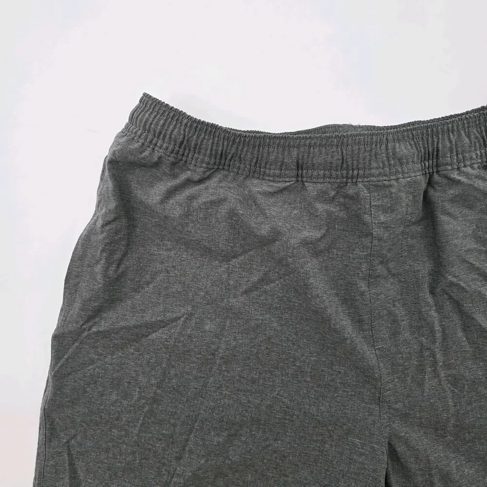 Chubbies Shorts Mens Large 5.5 Inch Gray Gym Swim Unlined Hybrid Amphibious